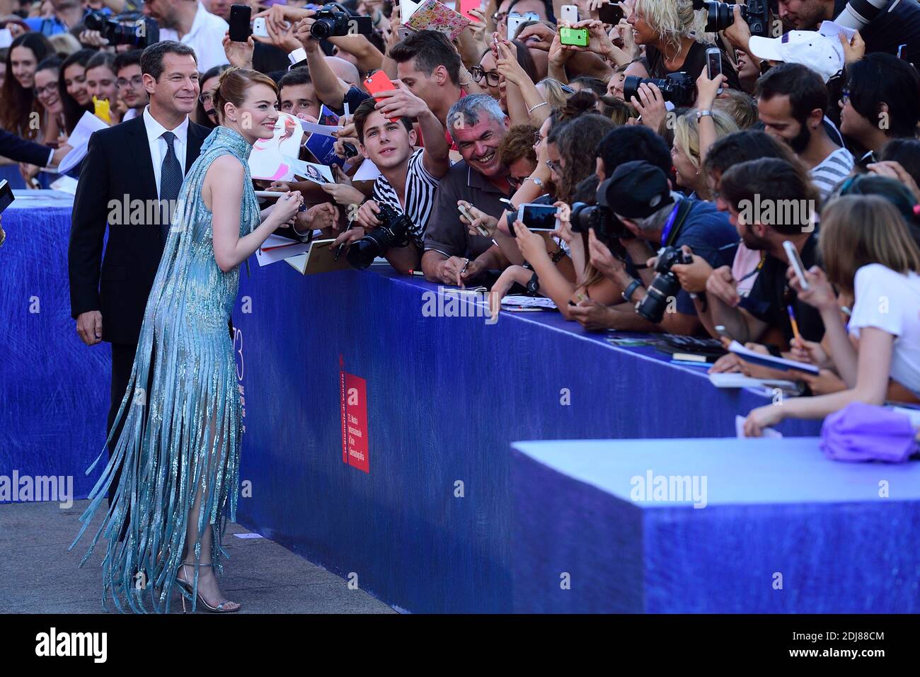 Emma Stone partecipa alla cerimonia di apertura e Premiere del film 'la Land' al Palazzio del Cinema al Lido di Venezia, nell'ambito del 73rd Festival Internazionale del Cinema di Mostra, Venezia, il 31 agosto 2016. Foto di Aurore Marechal/ABACAPRESS.COM Foto Stock