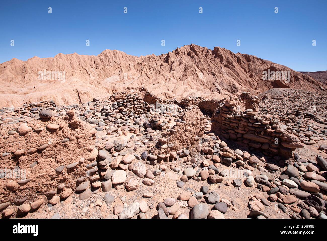 Resti di strutture rocciose a Tambo de Catarpe, Valle di Catarpe nel deserto di Atacama, Cile. Foto Stock