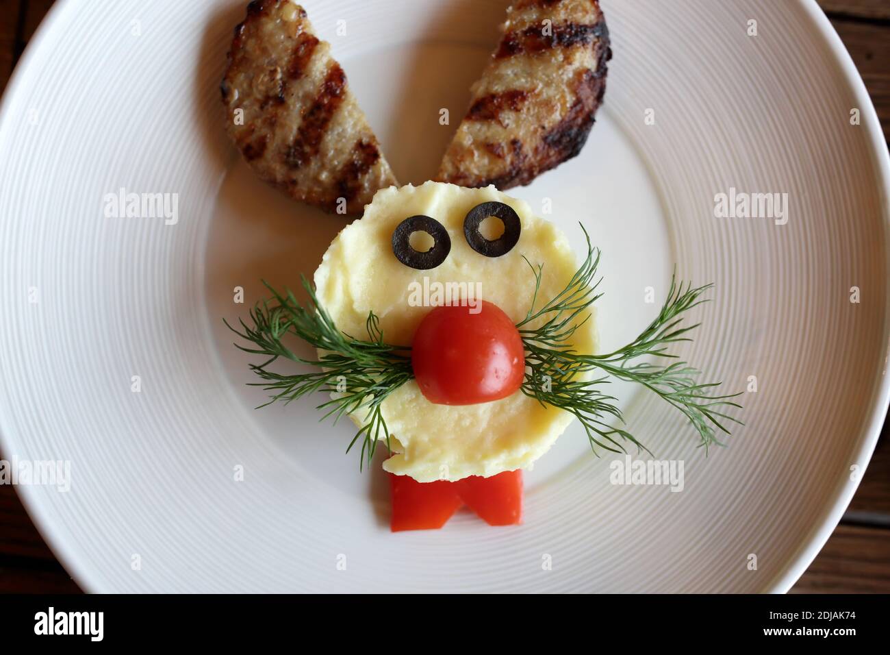 Tagliatelle con purè di patate sul piatto nel ristorante Foto Stock