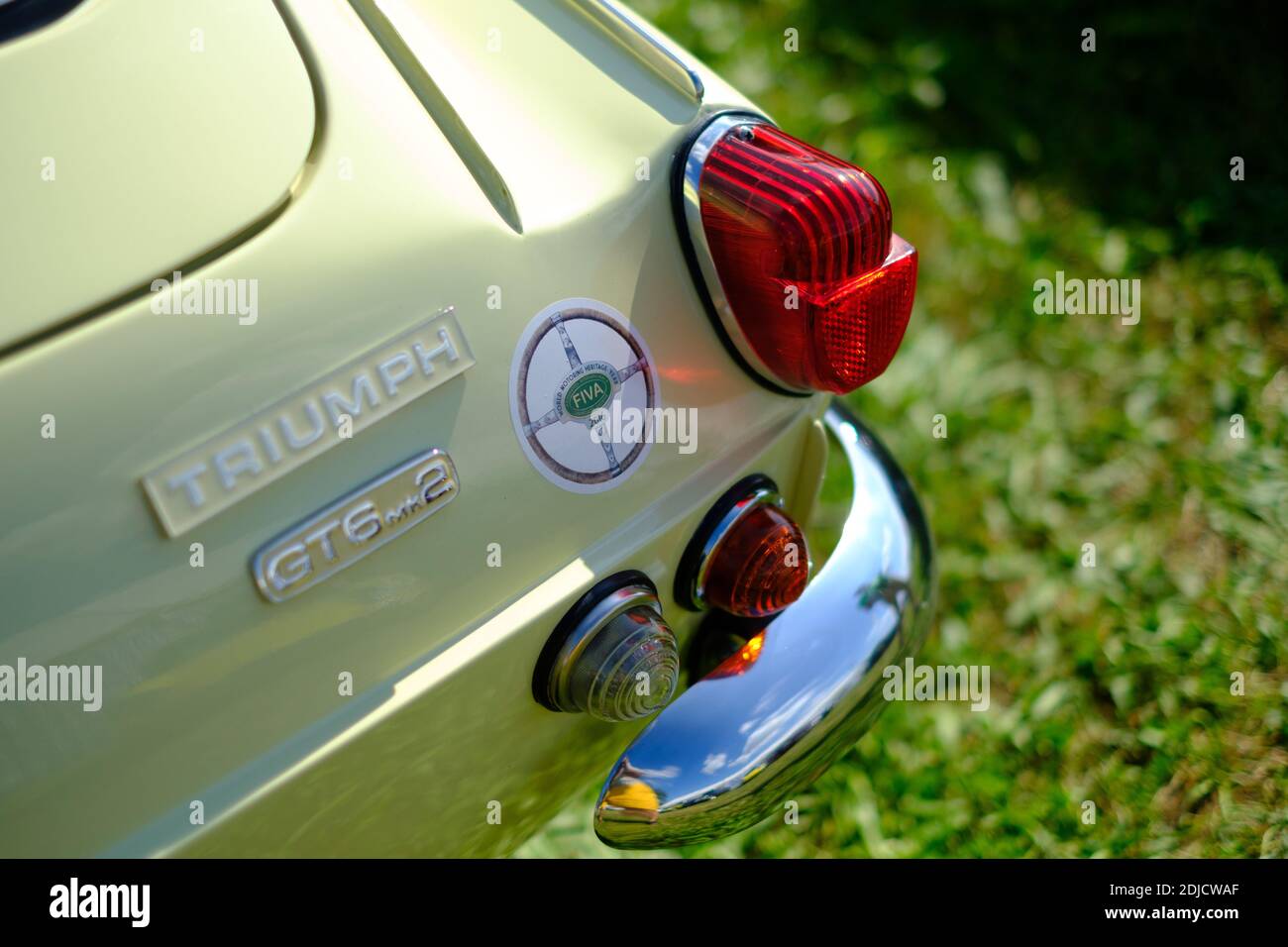 meggenhofen, austria, 16 agosto 2019, auto d'epoca al vecchio orologio landlrallye, trionfa gt6 mk2 retroilluminazione Foto Stock
