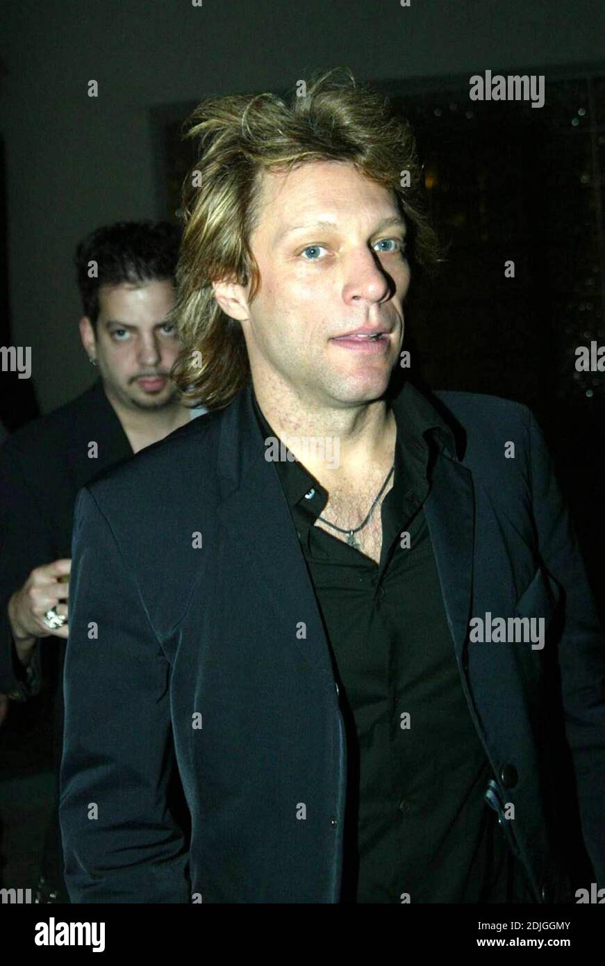 La festa Ocean Drive al Mansion Nightclub di Miami Beach FL ha incluso Parigi e Nicky Hilton e i genitori, Gloria e Emilio Estefan, Jon Bon Jovi e Seal, 2/11/06 Foto Stock