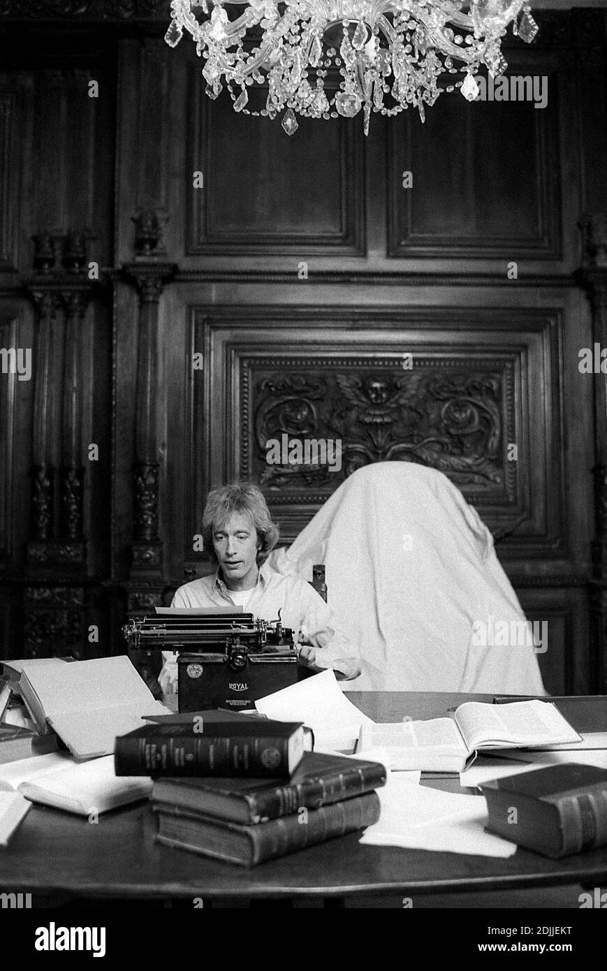 Robin Gibb fare il video per il suo singolo rilascio 'Juliet' 03/1983 Foto Stock
