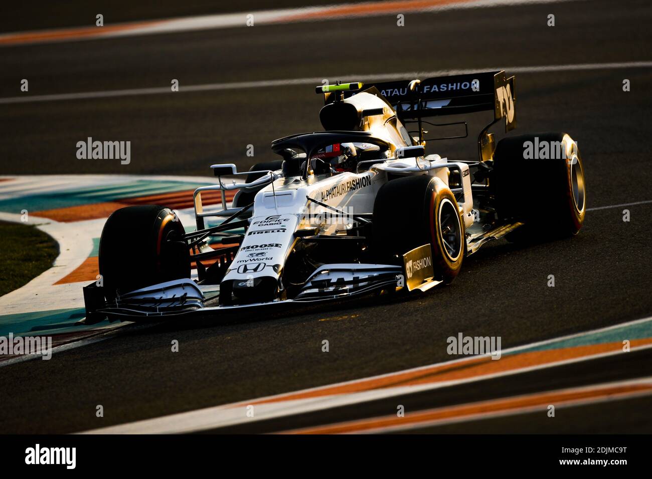GASLY Pierre (fra), Scuderia AlphaTauri Honda AT01, azione durante il Gran Premio di Formula 1 Etihad Airways Abu Dhabi 2020, da / LM Foto Stock