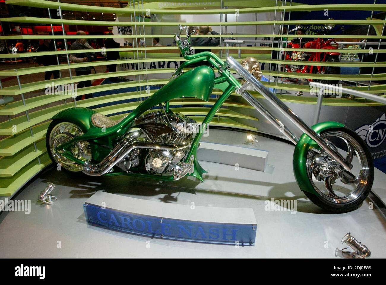 Esposizione personalizzata del chopper nello stand Carole Nash al Motorcycle & Scooter show Birmingham NEC UK, 10/26/2006 Foto Stock