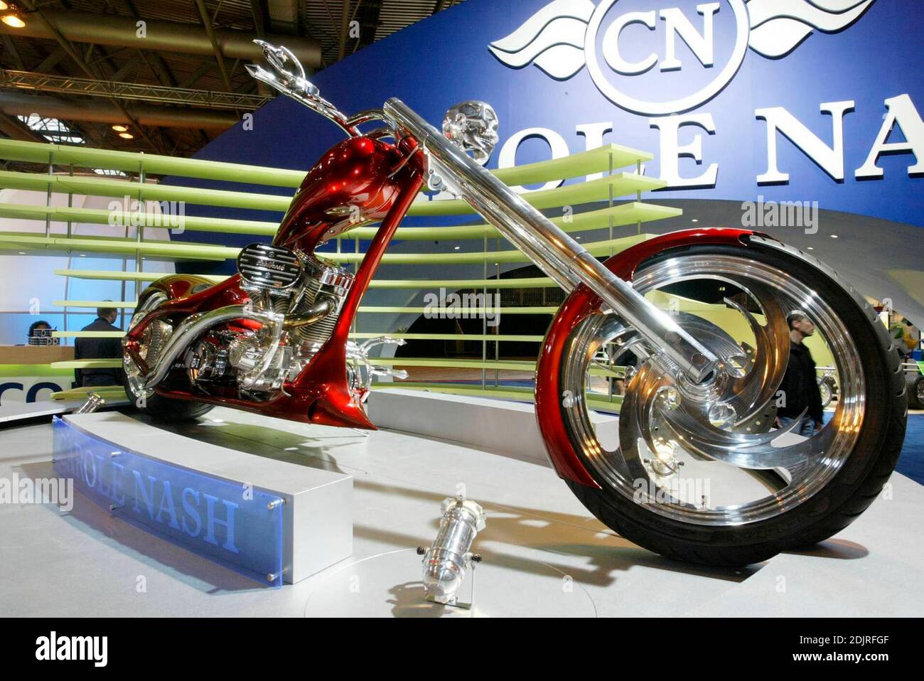 Esposizione personalizzata del chopper nello stand Carole Nash al Motorcycle & Scooter show Birmingham NEC UK, 10/26/2006 Foto Stock