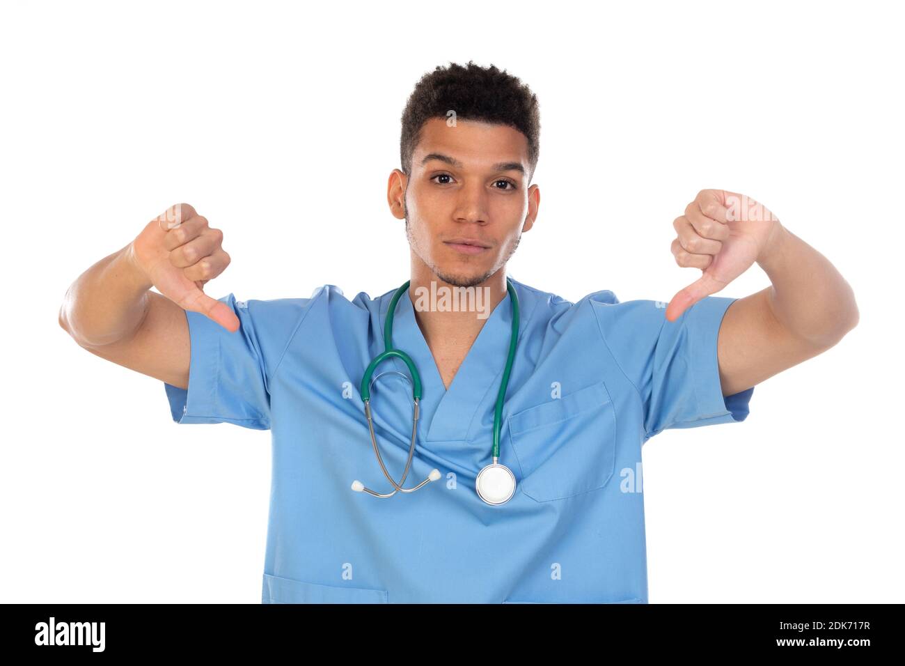 Giovane doc africana con uniforme blu isolata su un bianco sfondo Foto Stock