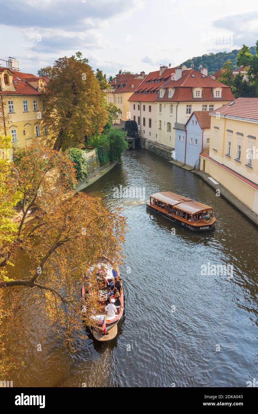 Praha, Certovka (canale del Diavolo), barca a Mala Strana, Lesser Town, Praha, Prag, Praga, ceco Foto Stock