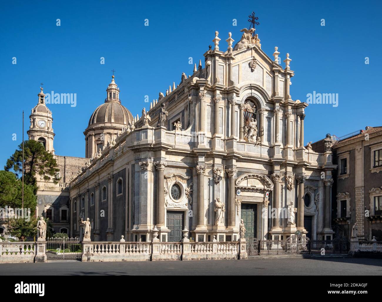 Cattedrale di Sant'Agata in Piazza del Duomo a Catania, Sicilia Foto Stock