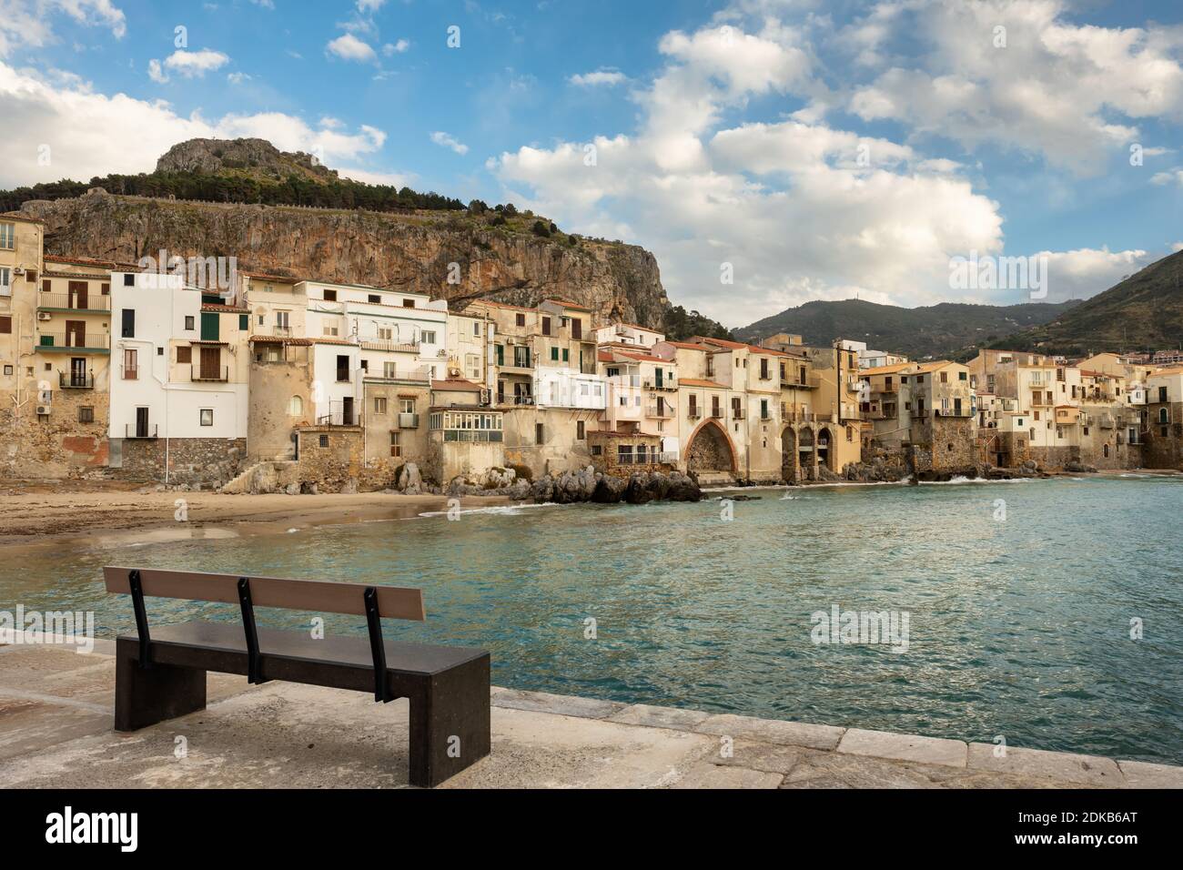 Cefalu centro storico in Sicilia Foto Stock