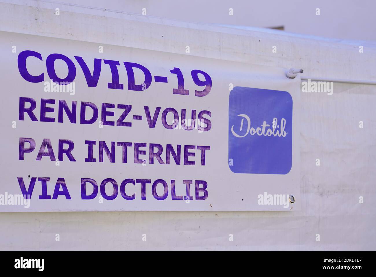 Bordeaux , Aquitaine Francia - 11 21 2020 : il logo e il testo del segno Doctolib per fare un appuntamento online per la malattia di prova covid Foto Stock