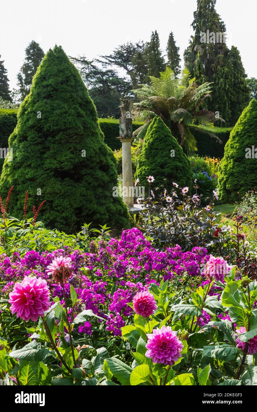 Inghilterra, Hampshire, New Forest, Exbury, Exbury Gardens, Centenary Garden Foto Stock