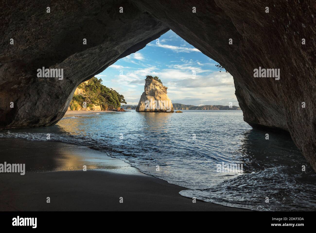 Cathedral Cove, Cathedral Cove Marina Reserve, Coromandel Peninsula, Waitako, Isola del Nord, Nuova Zelanda, Oceania Foto Stock