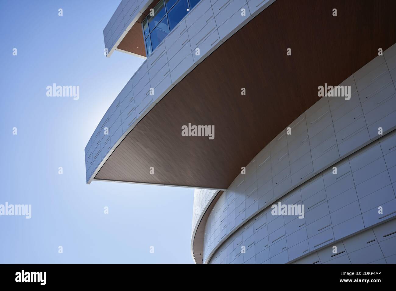 Dettagli architettonici del Chase Center, un'arena al coperto nel quartiere Mission Bay di San Francisco, California. Foto Stock