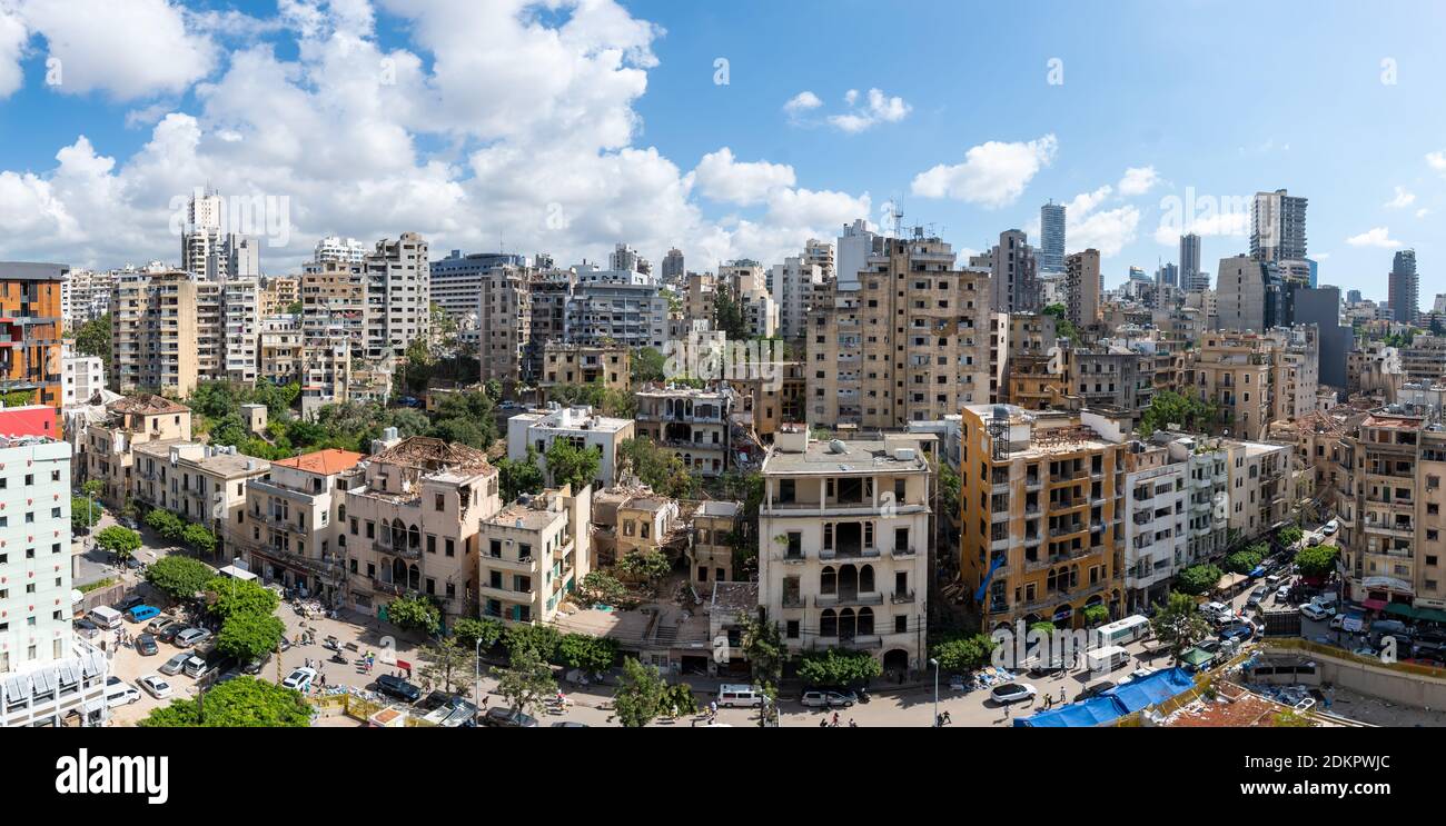 Danni e distruzione dopo l'esplosione della porta di Beirut Foto Stock