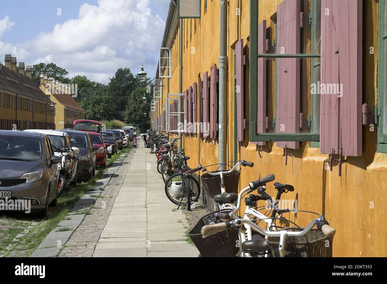 Copenhagen, Kopenhagen, Danimarca, Dänemark; Nyboder - quartiere residenziale storico - ex caserme. Historiisches Wohnviertel - ehemaligie Kaserne. Foto Stock