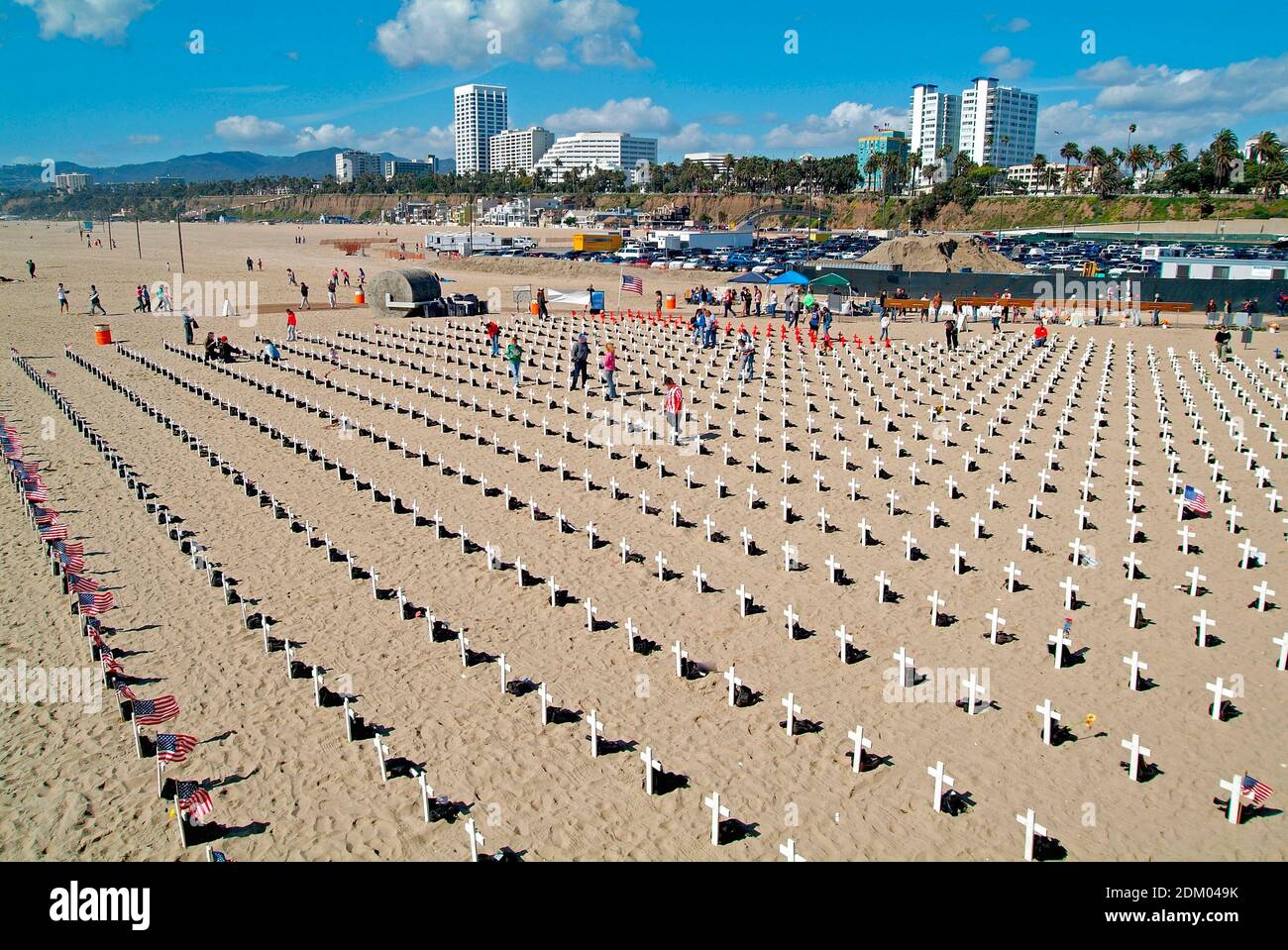 Los Angeles, CA, Stati Uniti - 22 marzo 2005: Manifestazione anti-guerra contro la guerra in iraq sulla spiaggia di Santa Monica Foto Stock