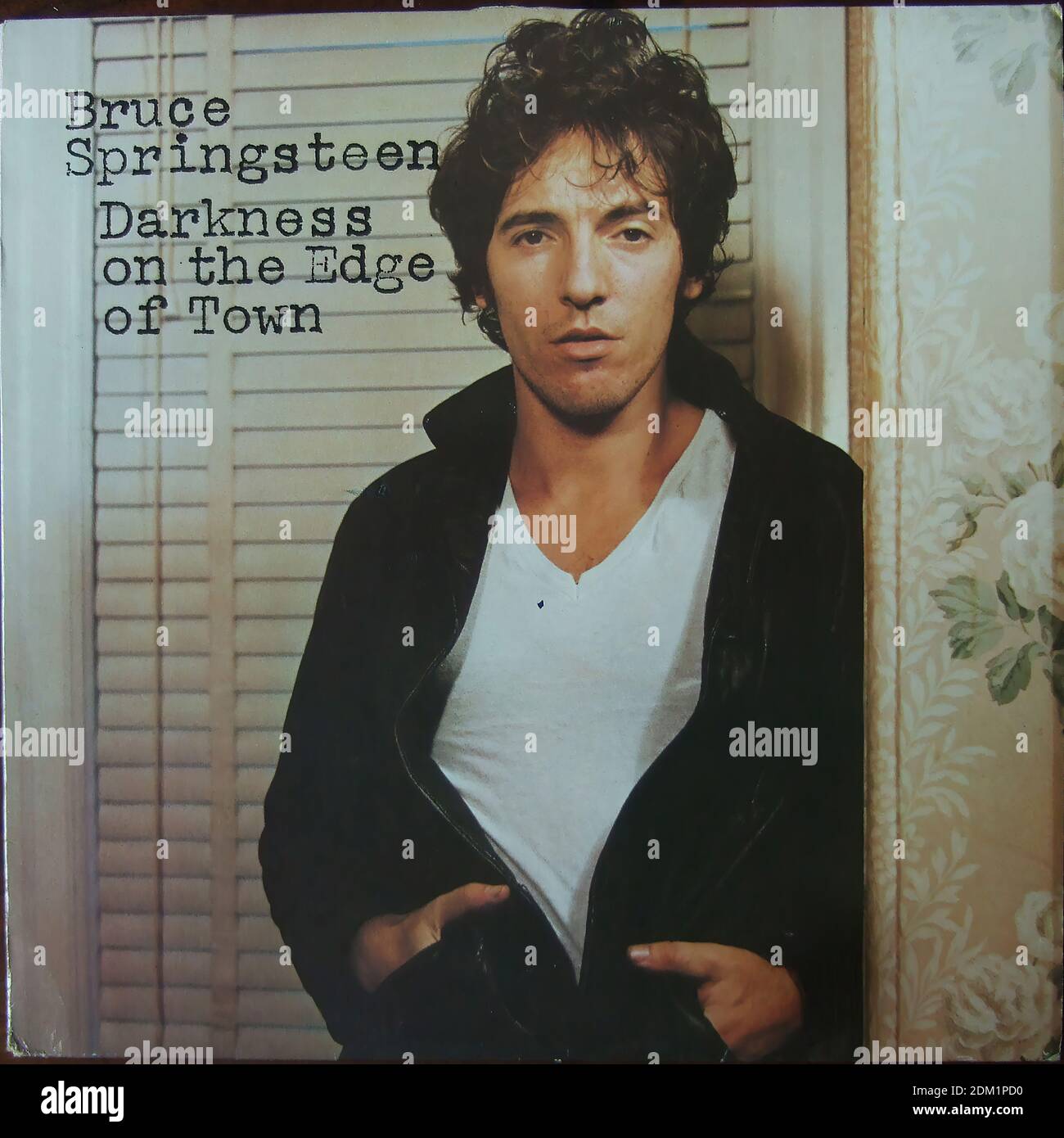 Bruce Springsteen - oscurità ai margini della città - Copertina di album in vinile d'epoca Foto Stock