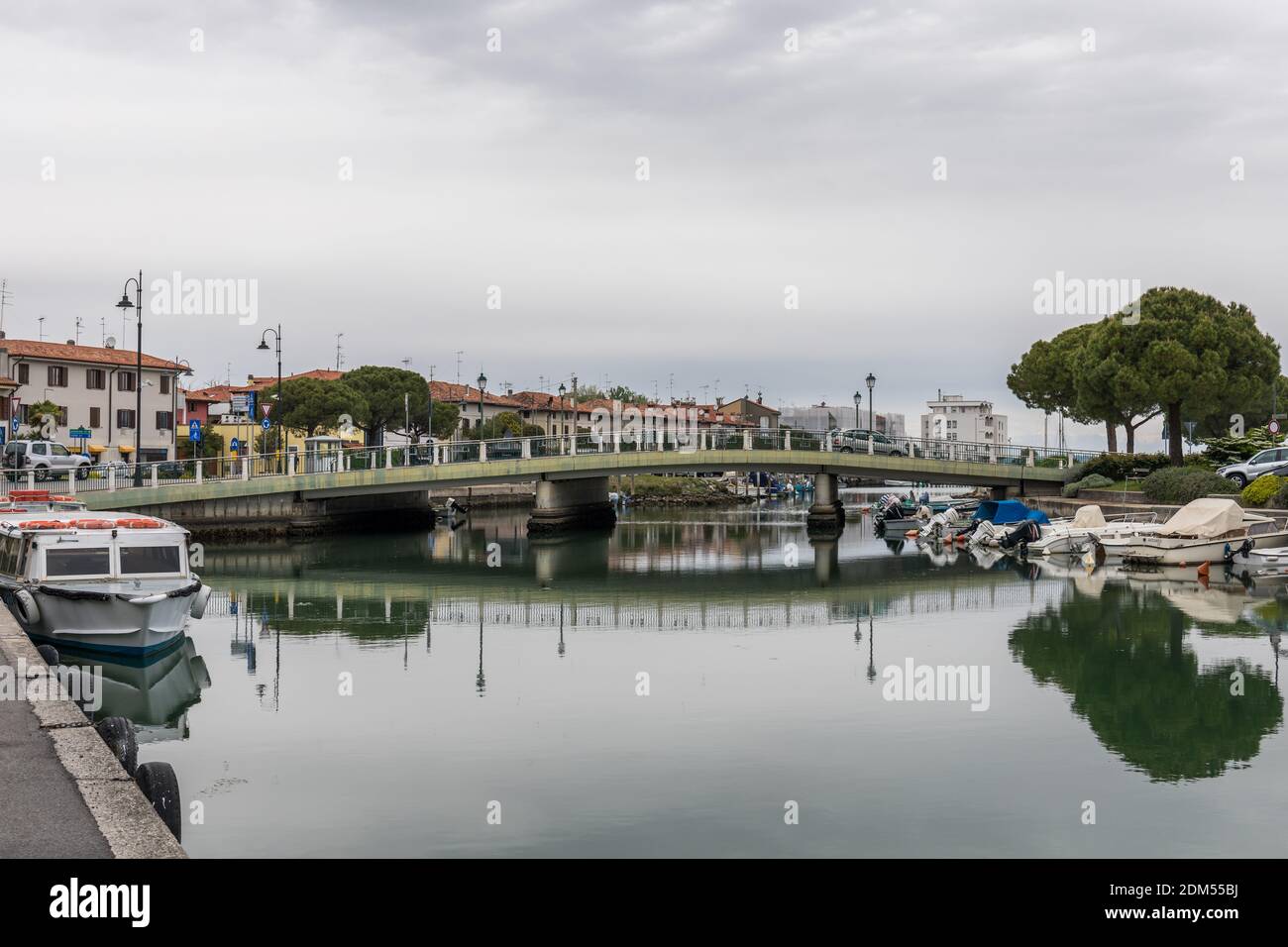 Ponte sul canale della Susa a grado, Friuli Venezia Giulia, Italia Foto Stock