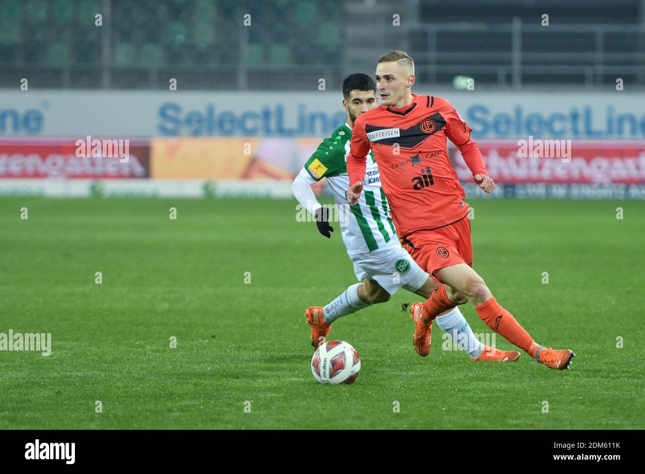 16.12.2020, San Gallo, Kybunpark, Calcio Super League: FC San Gallo 1879 - FC Lugano, 10 Mattia Bottani (Lugano) Credit: SPP Sport Press Photo. /Alamy Live News Foto Stock