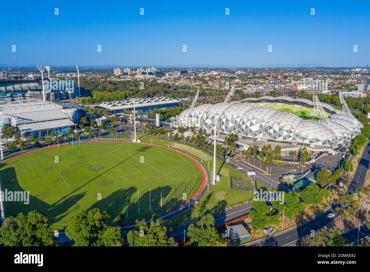Lo stadio AAMI si affaccia dietro il fiume Yarra, in Australia Foto Stock