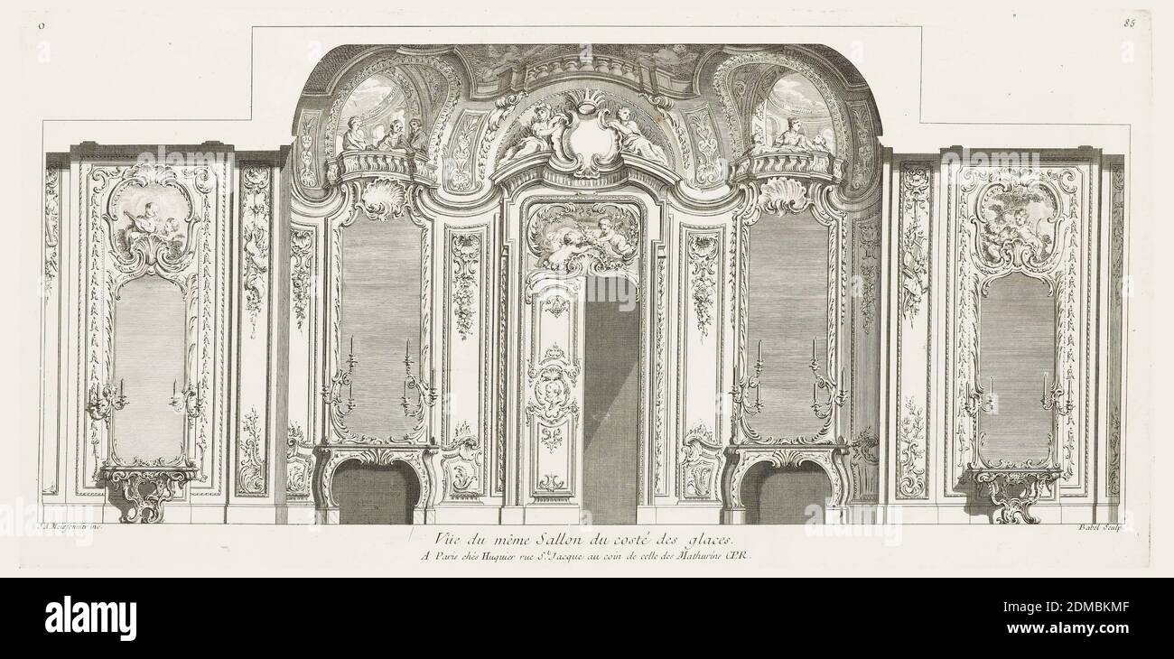 Vüe de Même (Czartoryski) Sallon du Costé des glacés (progetto del Salon Czartoryski), Plate 85, in oeuvres de Juste-Aurèle Meissonnier (opere di Juste-Aurèle Meissonnier), Juste-Aurèle Meissonnier, francese, n. Italia, 1695–1750, Pierre Edme Babel, francese, ca. 1720-1775, incisione su carta bianca, vista simmetrica della decorazione interna con quattro specchi e doppie porte centrali. Ogni specchio e porta sono decorati con strapiombo. A sinistra: Due putti in rocaille, uno che gioca liuto; secondo da sinistra: Gruppo di Signore seduto in un trompe l'oeil balcone come se al teatro; centrale Foto Stock