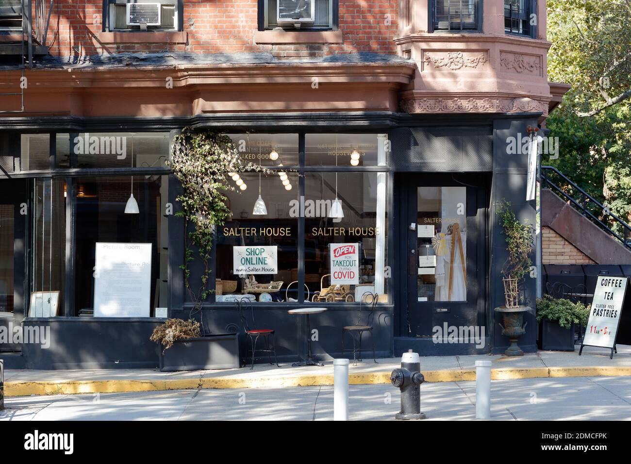 Salter House, 119 Atlantic Ave, Brooklyn, New York. Foto di un negozio di articoli per la casa a New York e caffè nel quartiere di Brooklyn Heights. Foto Stock