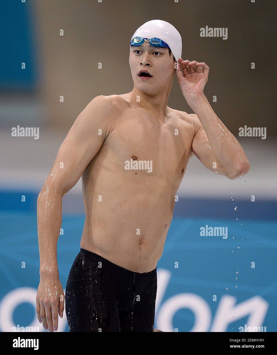 File photo datato 29-07-2012 della Cina Sun Yang dopo aver vinto la sua 200m Freestyle seconda Semifinale al Aquatics Center, Londra. Foto Stock