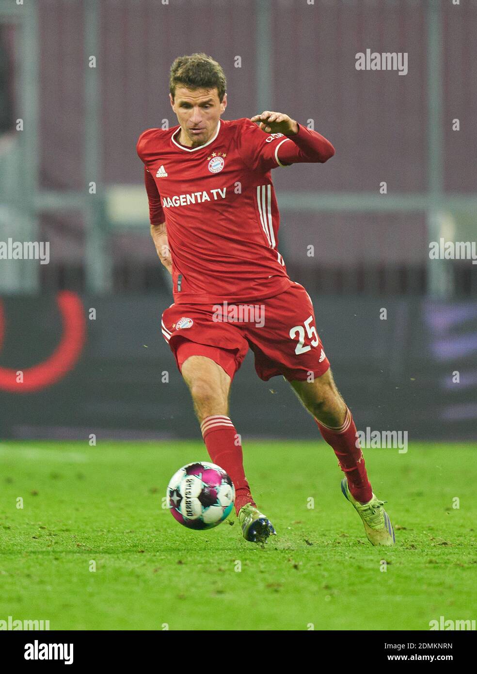 Monaco, Germania. 16 Dic 2020. Thomas MUELLER, Müller, FCB 25 nella partita FC BAYERN MUENCHEN - VFL WOLFSBURG 2-1 1. Campionato di calcio tedesco il 16 dicembre 2020 a Monaco, Germania. Stagione 2020/2021, giorno di festa 12, 1. Credit: Peter Schatz/Alamy Live News Foto Stock