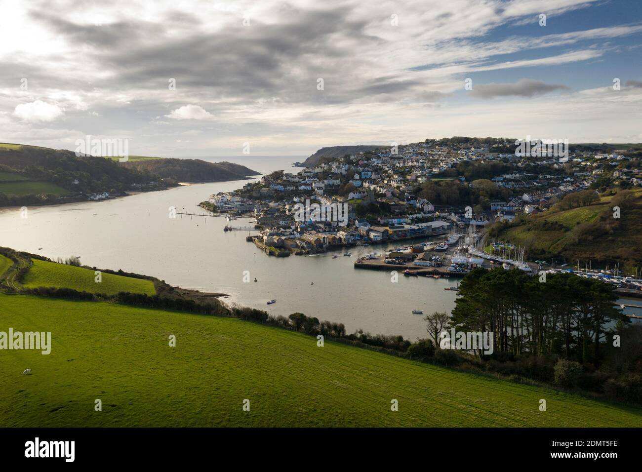 Vista aerea della città di Salcombe, Devon, Regno Unito da Snapes Point Foto Stock