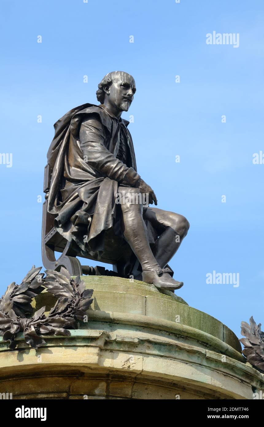 Shakespeare Monument or Memorial aka the Gower Memorial (1888) in Bancroft Gardens Stratford-upon-Avon Warwickshire England Foto Stock