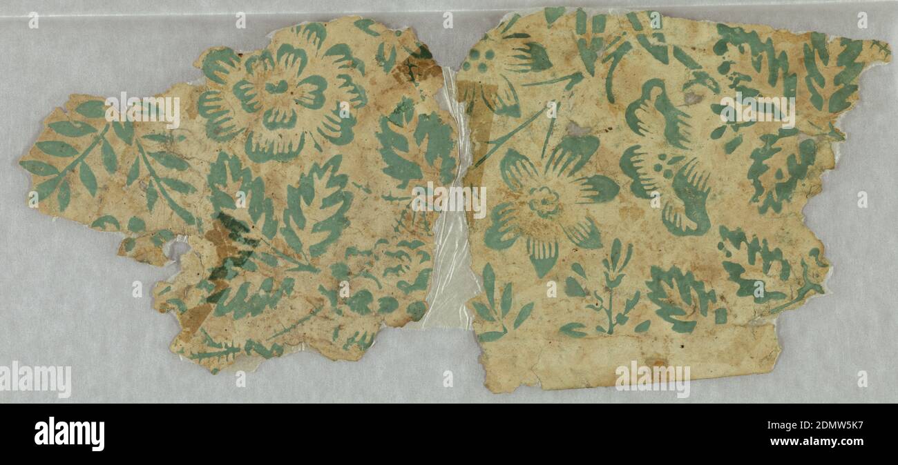 Parete laterale, stampa a blocchi, floreale e fogliame. Stampato in verde su una superficie biancastra. Due pezzi Uniti insieme con vetro., Francia, USA, ca. 1850, rivestimenti, pareti laterali Foto Stock