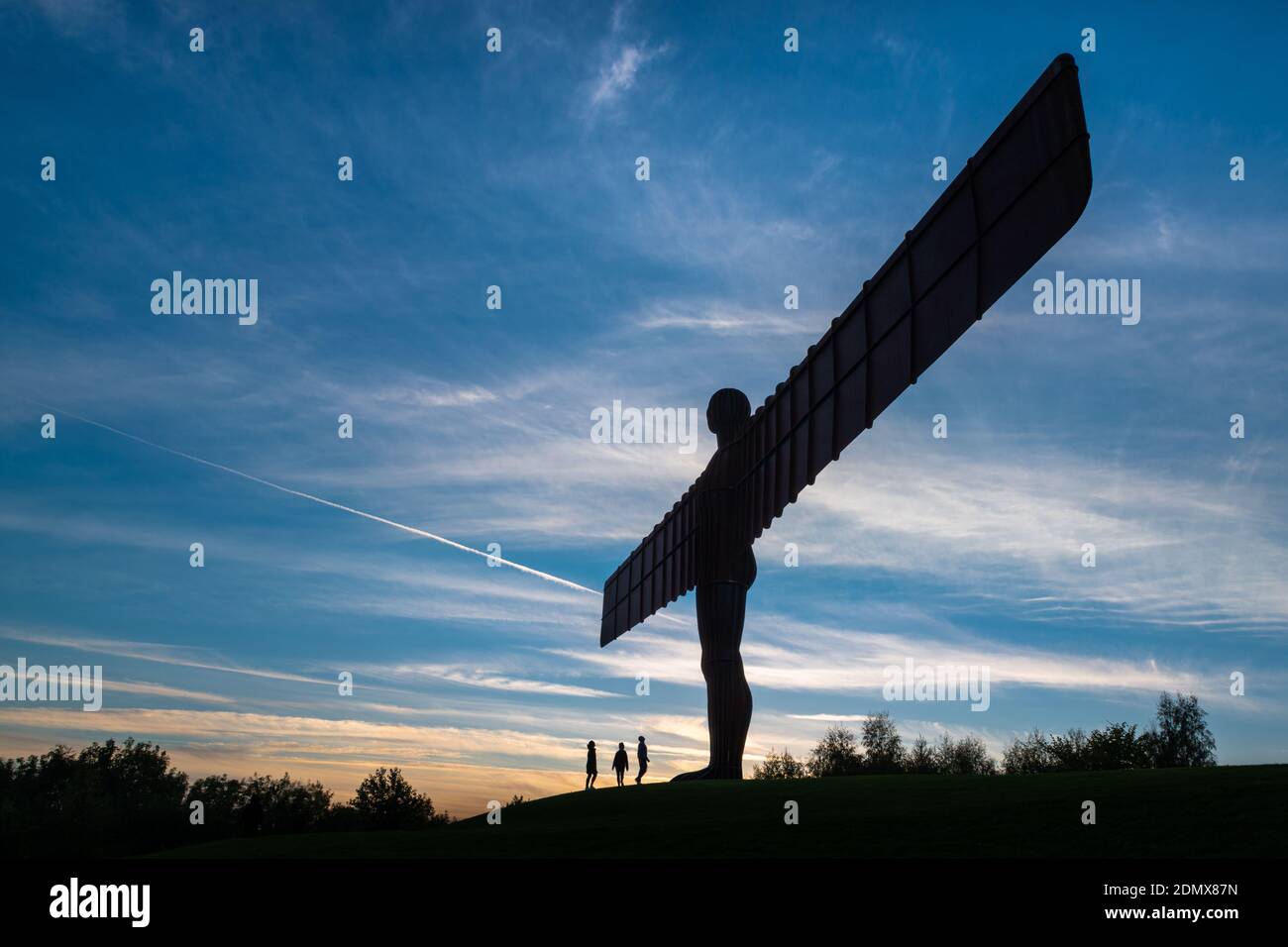 Una vista al tramonto dell'Angelo Gateshead A nord di Antony Gormley Foto Stock