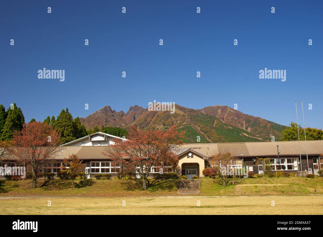 Old School edificio della città di Takamori Scuola elementare Kamishikimi, Prefettura di Kumamoto, Giappone Foto Stock