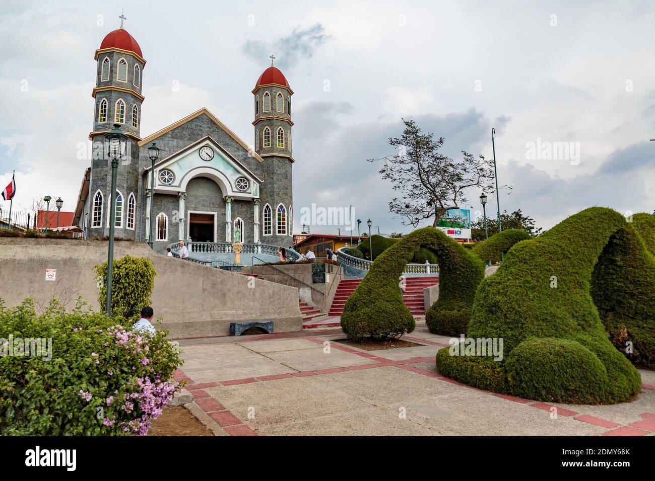 San Pablo, Costa Rica - 3 aprile 2017: Questa bella chiesa in un piccolo villaggio vicino a San Pablo Costa Rica è un senso di orgoglio nella comunità, lungo Foto Stock