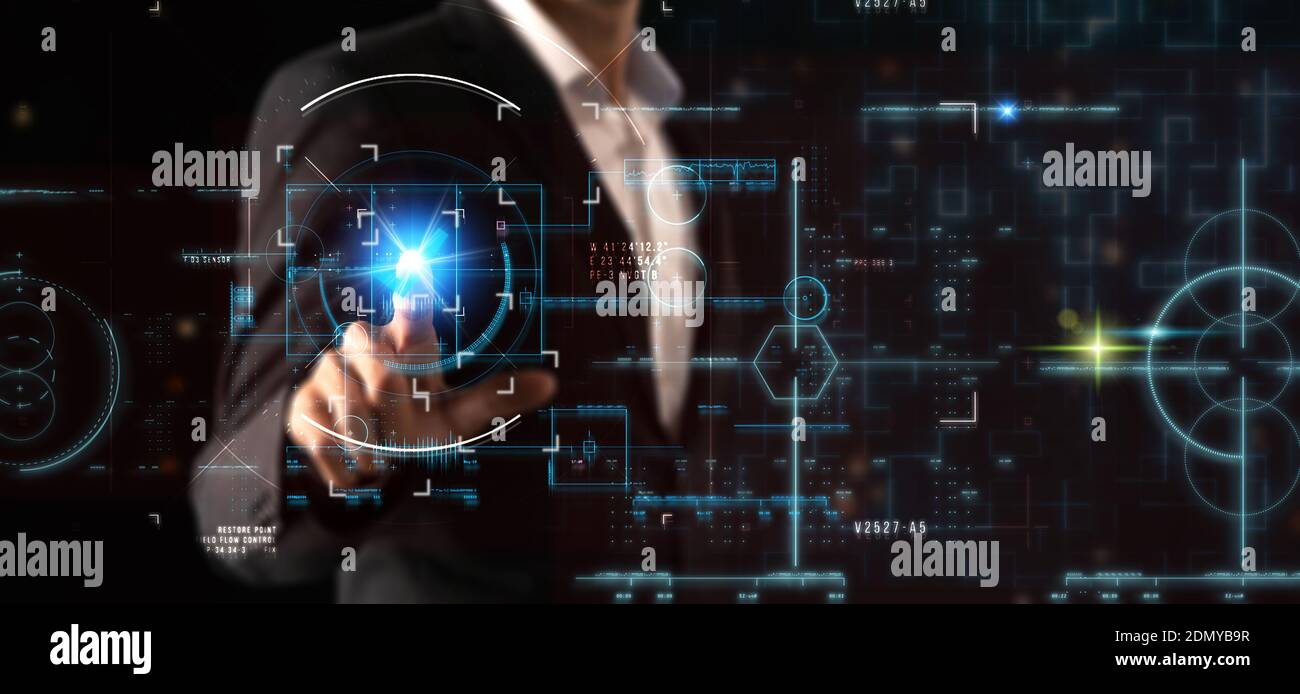 nuovo uomo d'affari normale che punta la mano sul pannello di controllo sulla rete di connessione di buona qualità di assicurazione utilizzando realtà virtuale mista aumentata Foto Stock