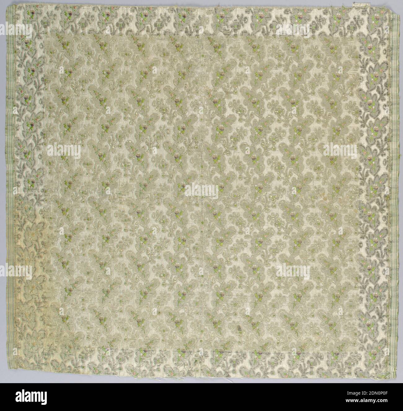 Tessuto, Medio: Seta, tecnica metallica: Tessuto, modello di foglie rivolte in direzioni alternate., 1750–1800, tessuti, tessile Foto Stock