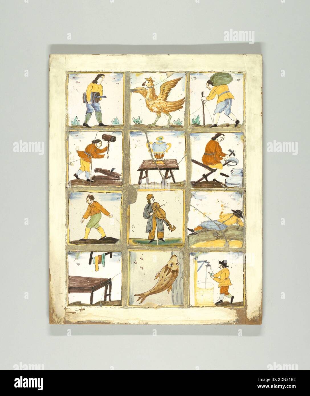 Piastrelle, Earthenware, smaltato, alto fuoco decorato, uomo che porta barile sotto il braccio destro, a piedi verso destra., Alcora, Spagna, fine del 18 °-inizio del 19 ° secolo, piastrelle, Arti decorative, Tile Foto Stock