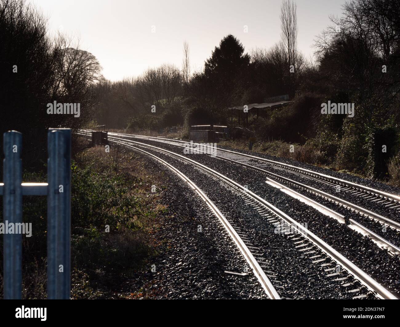 Binari ferroviari a Dilton Marsh Halt, vicino a Westbury, Wiltshire, Inghilterra, Regno Unito. Foto Stock