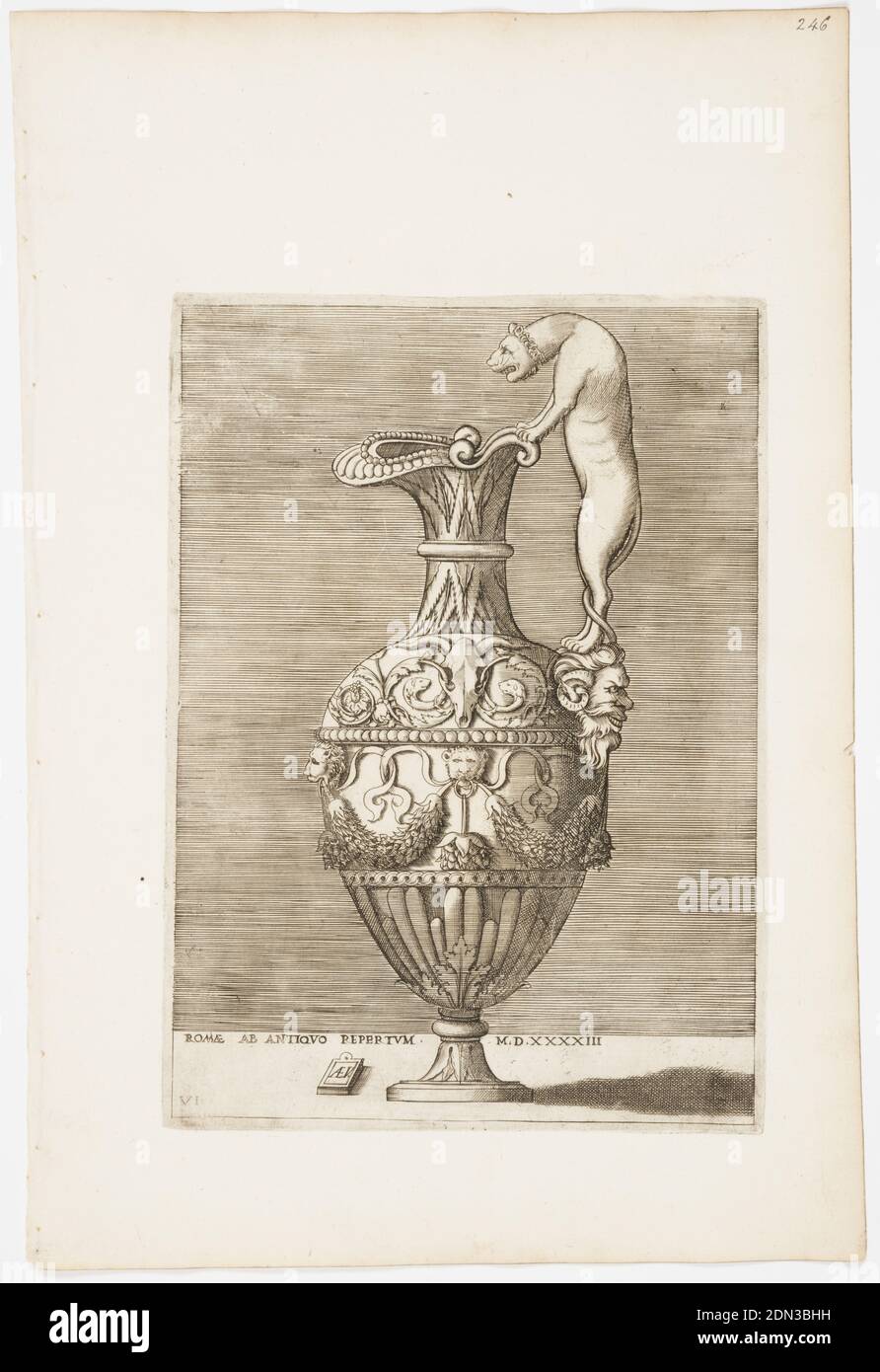 Vaso (piastra 6 della serie a), Enea Vico, italiano, 1523–1567, inchiostro nero su carta, rettangolo verticale. Ewer, con una pantera in piedi sulle gambe posteriori che formano il manico. Rinceaux, un cranio di bue, teste di leoni e ghirlande ornano il corpo. Iscritto sotto: 'ROMAE AB ANTIQVO REPERTVM MD XXXXIII' e 'A. E.V.' su una tavoletta., Italia, XVII secolo, ornamento, Stampa Foto Stock
