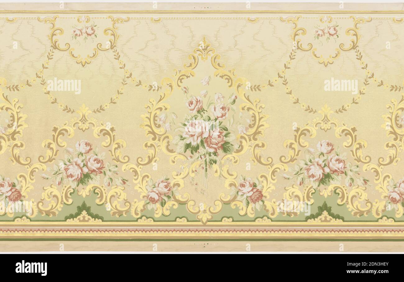 Fregio, carta stampata a macchina, bordo in foglia di Acanthus con cartouche che racchiude rose, boccioli di rose e foglie. Numerose palafitte e rotoli d'oro metallizzato., USA, 1905–1915, Wallcoverings, Frieze Foto Stock