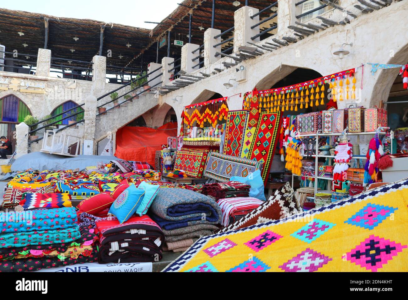 Una vista di Souq Waqif, è il più antico mercato di Doha, Qatar Foto Stock