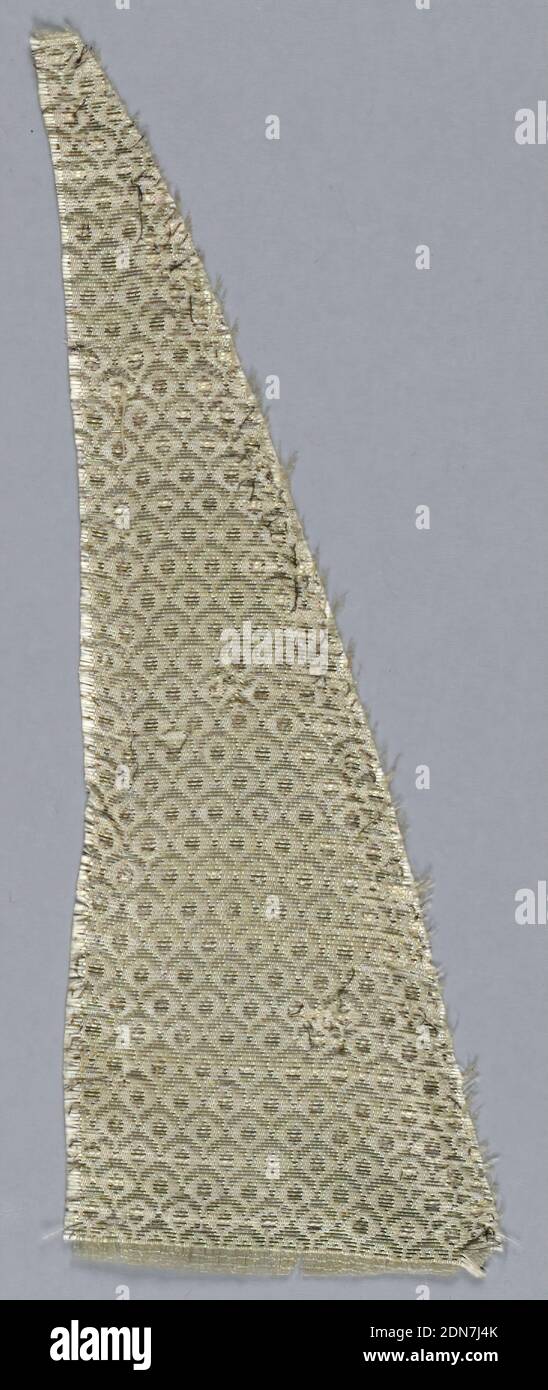 Frammento, Medio: Seta, tecnica metallica: Tessuto, ripetizione in scala ridotta in bianco e argento, XVII secolo, tessuti tessuti, frammenti Foto Stock