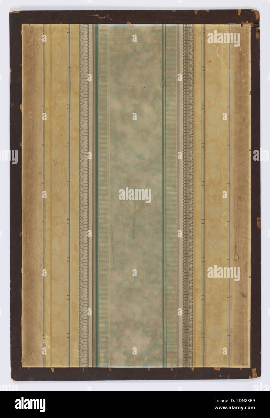 Pannello decorativo, carta stampata a blocchi, supporto in legno, striscia verticale montata in tre sezioni separate. Approssimazione allo stile Luigi XVI. Pilaster in blu e grigio, con arabeschi e un medaglione rosa in rilievo simulato, e porzioni di pannelli fiancheggianti in giallo neutro., dalla scheda catalogo: Incorniciato. Manca l'angolo in basso a destra della sezione più bassa., Inghilterra, ca. 1860, rivestimenti, pannello decorativo Foto Stock