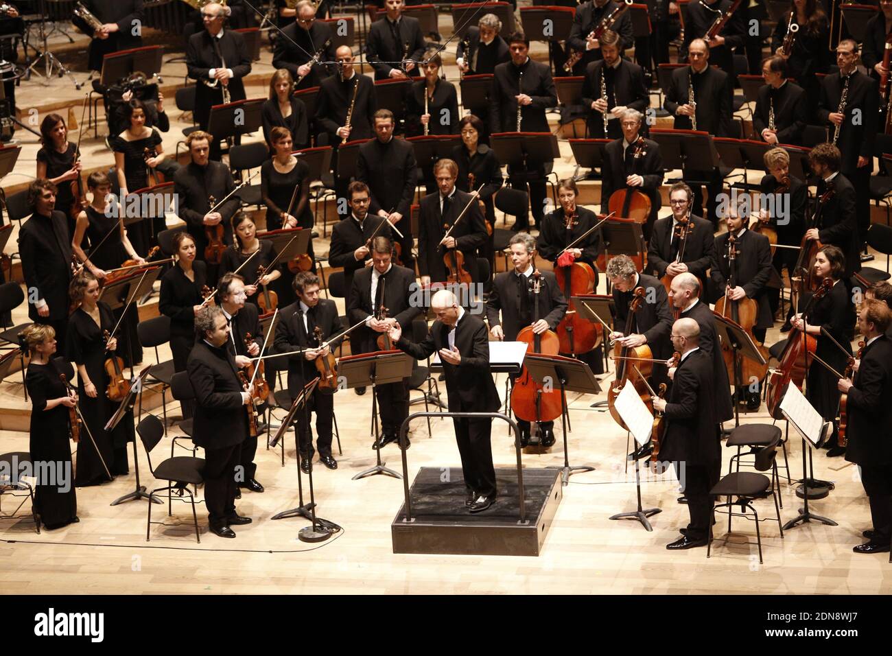 Apertura di gala presso la nuova sala concerti Paris Philharmonie a Parigi, Francia, il 14 gennaio 2015. La Philharmonie, un complesso di concerti multilivello la cui sala principale ospita 2,400 posti su ampi balconi che circondano il palco centrale, ha richiesto otto anni e 386 milioni di euro (455 milioni di dollari) di denaro pubblico per costruire -- un bilancio tre volte la sua stima iniziale. Foto di Dennis Allard/piscina/ABACAPRESS.COM Foto Stock