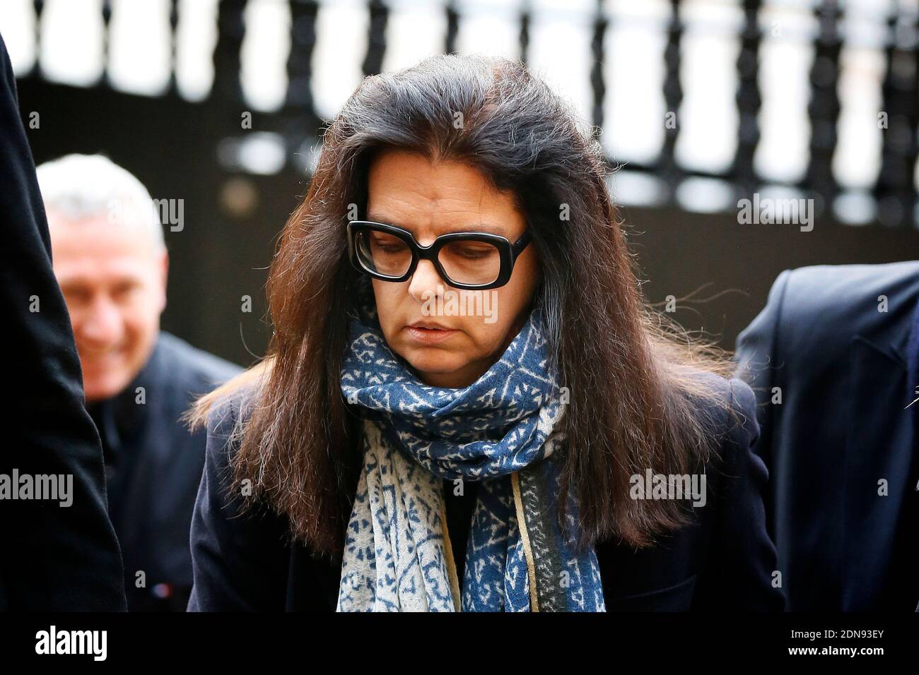 Francoise Bettencourt-Meyers, figlia di Liliane Bettencourt e dei suoi figli Nicolas Meyers (indossando gli occhiali) e Jean-Victor Meyers, parlano a corte per il quinto giorno del cosiddetto processo Bettencourt, accusando 10 persone vicino all'erede Liliane Bettencourt di sfruttare la sua demenza, a Bordeaux, nella Francia sudoccidentale, il 30 gennaio 2015. Foto di Patrick Bernard /ABACAPRESS.COM Foto Stock