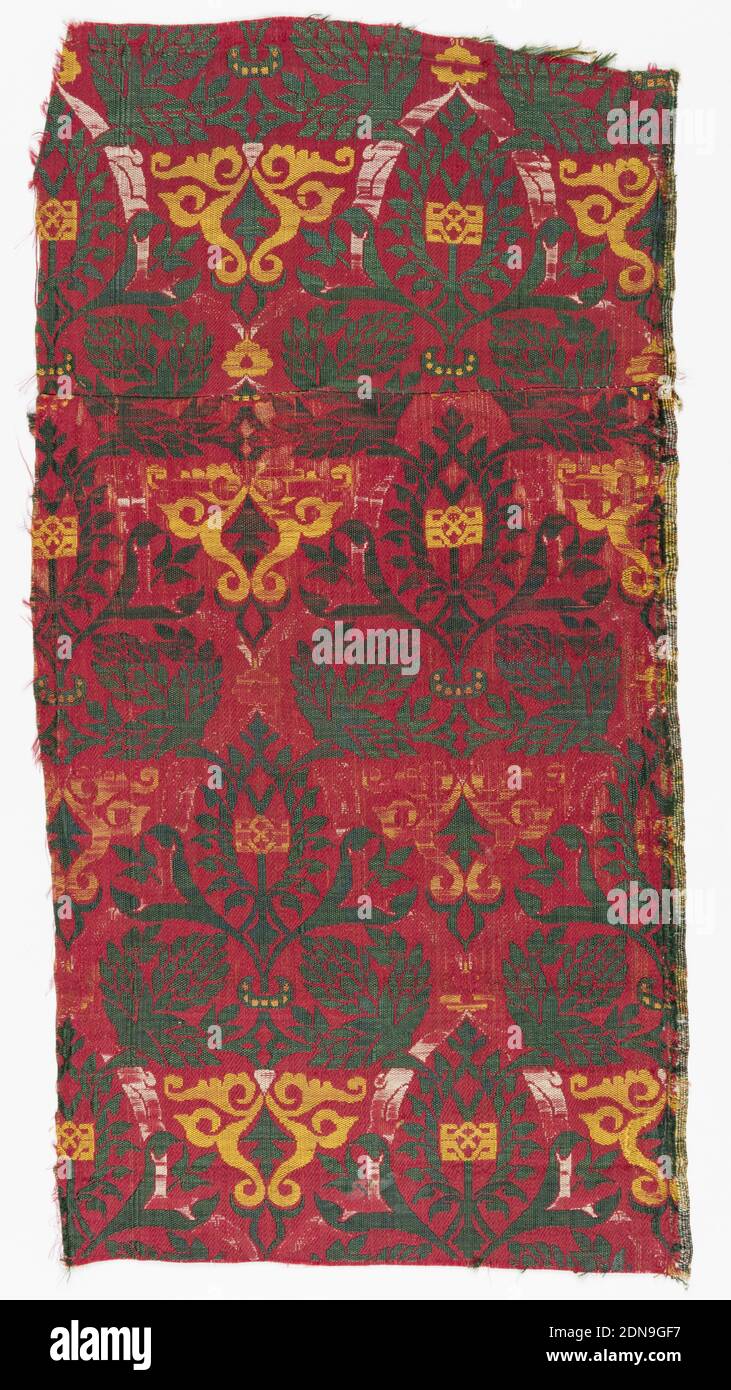 Tessile, Medio: Seta tecnica: Due strutture interconnesse: 4&1 raso e tessitura piana (Lampas), fasce curvanti contenenti fiori e forme interlacciate in giallo, bianco, verde e rosa., Spagna, XV secolo, tessuti tessuti, tessile Foto Stock