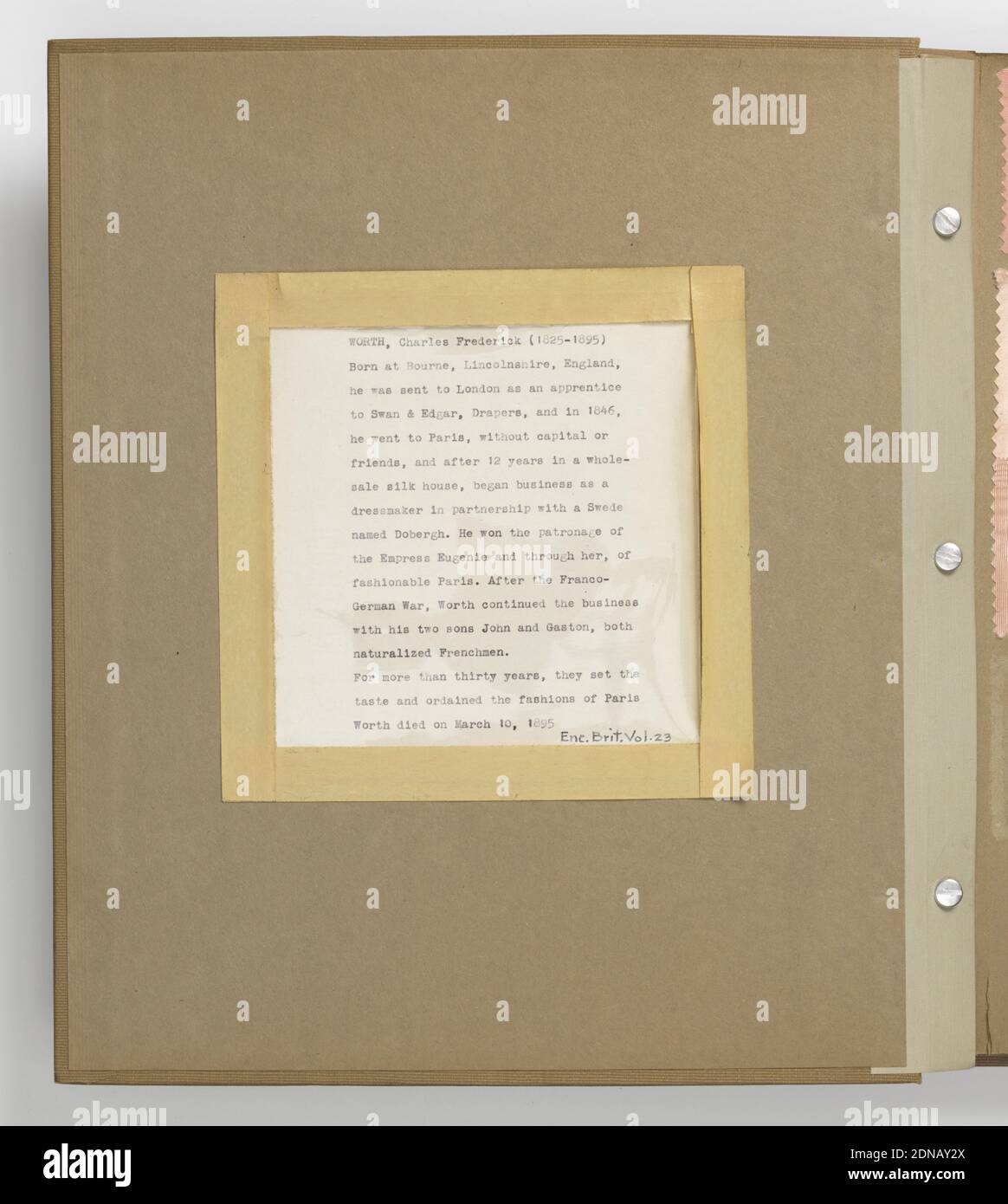 Esempio di libro, Medium: Silk, Worth of Paris, V. 2. Ci sono 189 campioni incollati alle pagine del libro., Francia, fine del 19 ° secolo, libri di esempio, libro di esempio Foto Stock