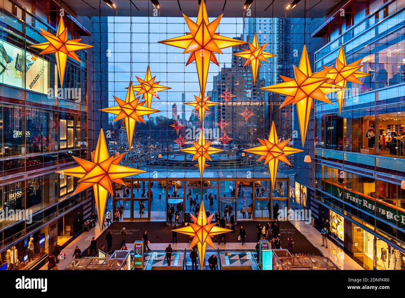 Ornamenti di Natale a New York Time Warner Center Manhattan New Città di York Foto Stock