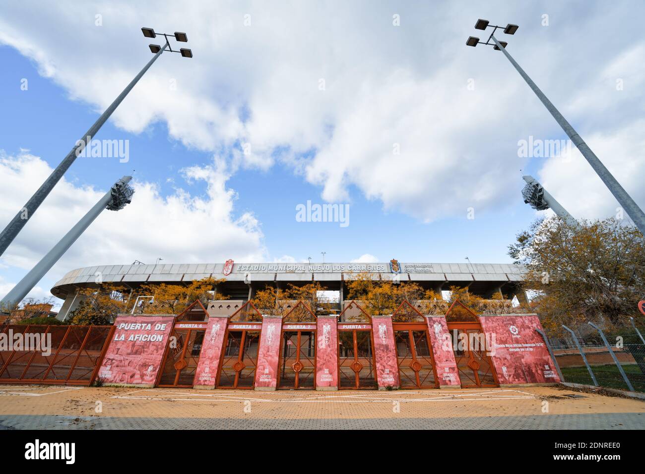 GRANADA, ANDALUSIA, SPAGNA. 5 DICEMBRE 2020. Nuevo los Carmenes stadio del Granada Club de Futbol in una giornata nuvolosa Foto Stock