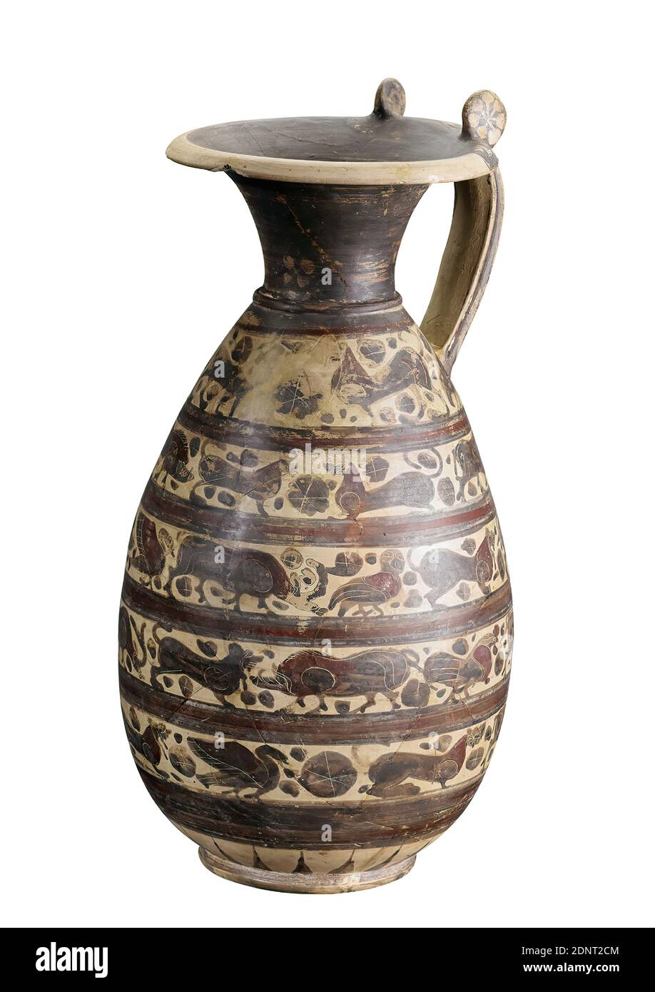Maler von München, Olpe (fregio animale), argilla, tornita rapidamente, dipinta (ceramica), a fuoco alternato, argilla, totale: Altezza: 42 cm; diametro: 20 cm; diametro museruola: 17 cm; diametro base: 11 cm, ceramica, animali, animali come ornamento, antichità, l'Olpe, composta da pezzi più grandi, raccoglie una forma comune nella tecnica dei vasi corinzi la pittura più sfuggente così come l'argilla rivelano che questa brocca è un'opera etrusca che era destinata ad imitare pezzi Corinzi. Il corpo della caraffa è a forma di sacco; un anello a bordatura stretta sul collo. Foto Stock